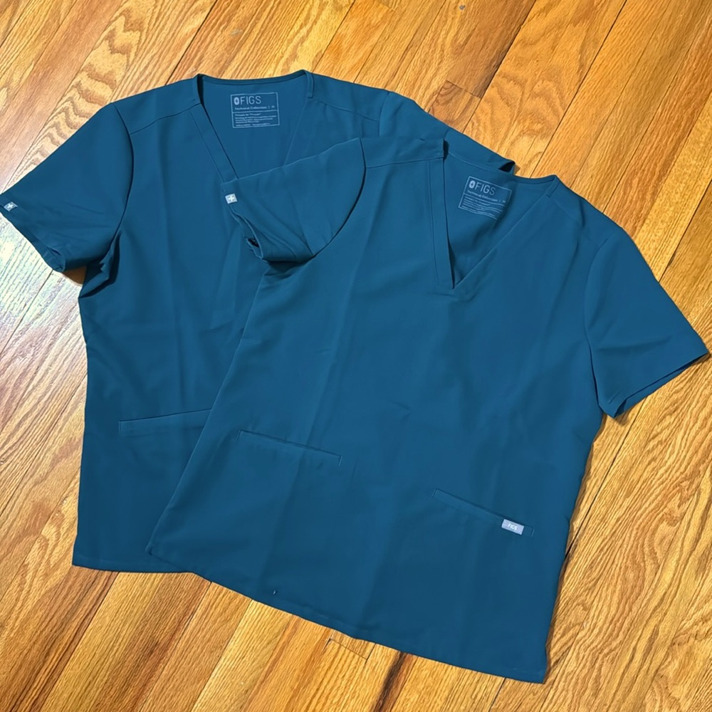 Bundle: FIGS scrubs tops